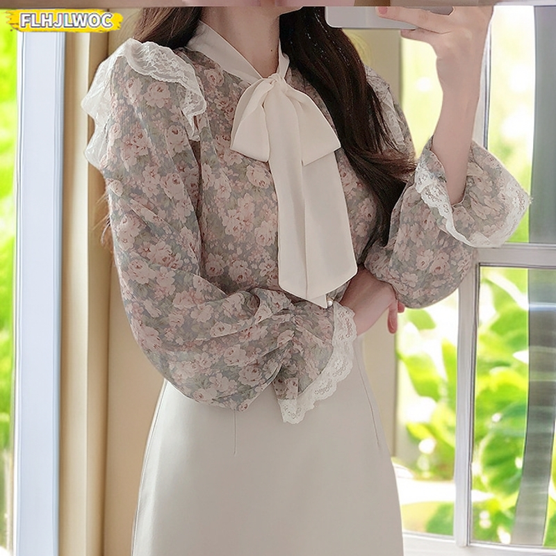 Formal Wear Japan Women - Retro Vintage Black Lace Bow Tie