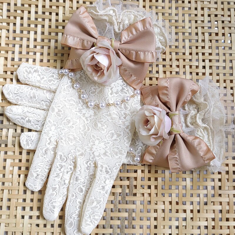 Retro Cream Lace Gloves with 3 - Victorian Women'S Formal Wear のレビューと価格